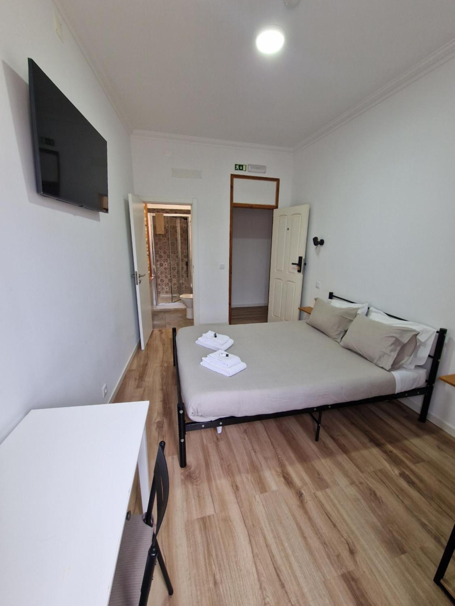 Wolley - Peniche Guesthouse מראה חיצוני תמונה